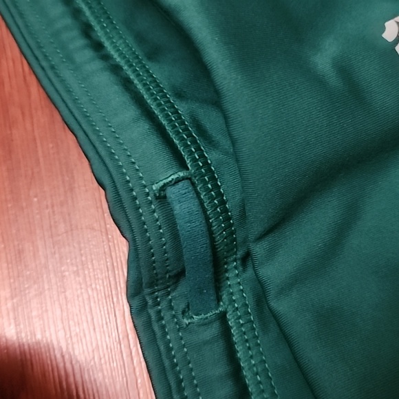 All in motion capri leggings - Picture 3 of 3